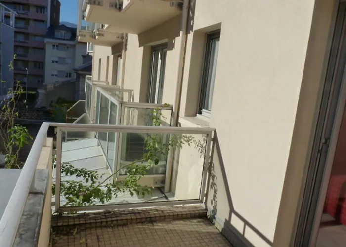 Agreable T2 Centre-ville, Calme Et Lumineux Avec Parking Privatif - Fr-1-555-94 公寓